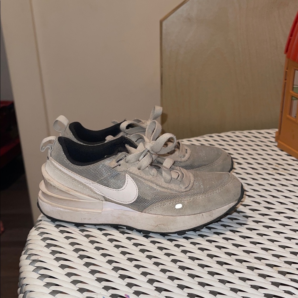 Nike Tan and Black Athletic Shoes